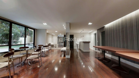 Image 37 - 917376